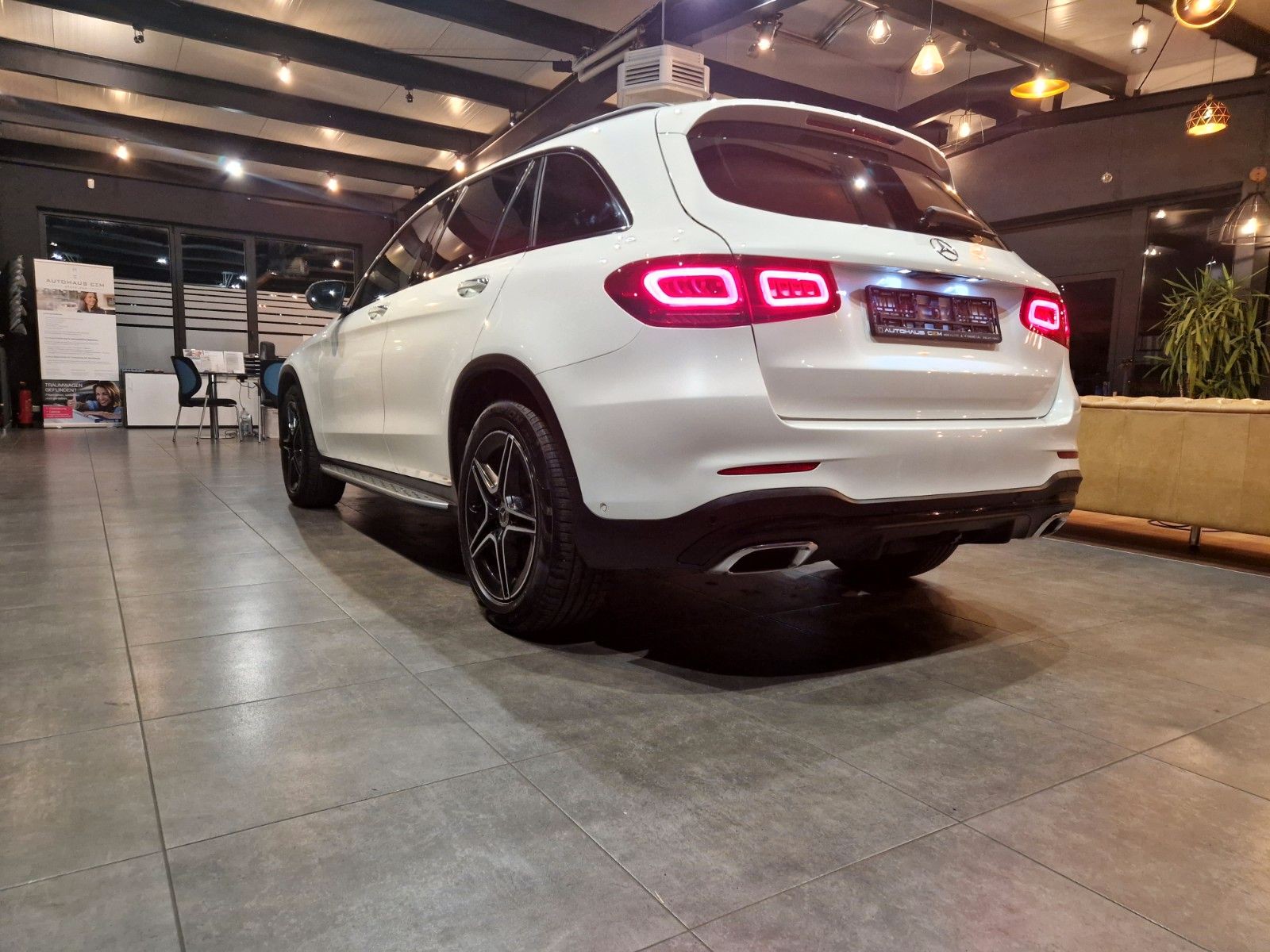 Mercedes-Benz GLC 200 | 4Matic | AMG LINE | Night Paket | Carbon Dekor