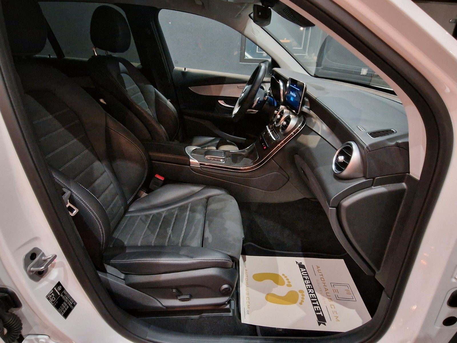 Mercedes-Benz GLC 200 | 4Matic | AMG LINE | Night Paket | Carbon Dekor