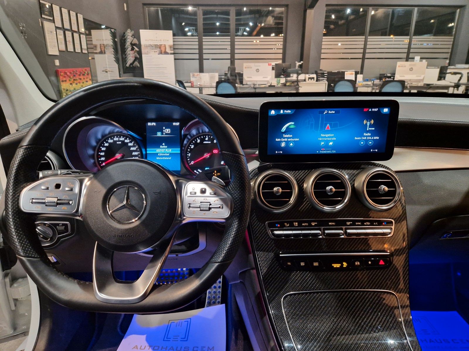 Mercedes-Benz GLC 200 | 4Matic | AMG LINE | Night Paket | Carbon Dekor